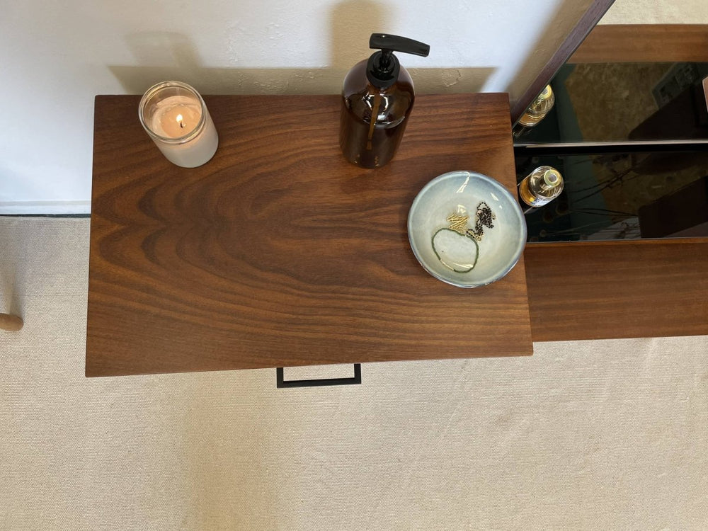 
                  
                    Vintage kaptafel met spiegel - LOUI.STORE
                  
                