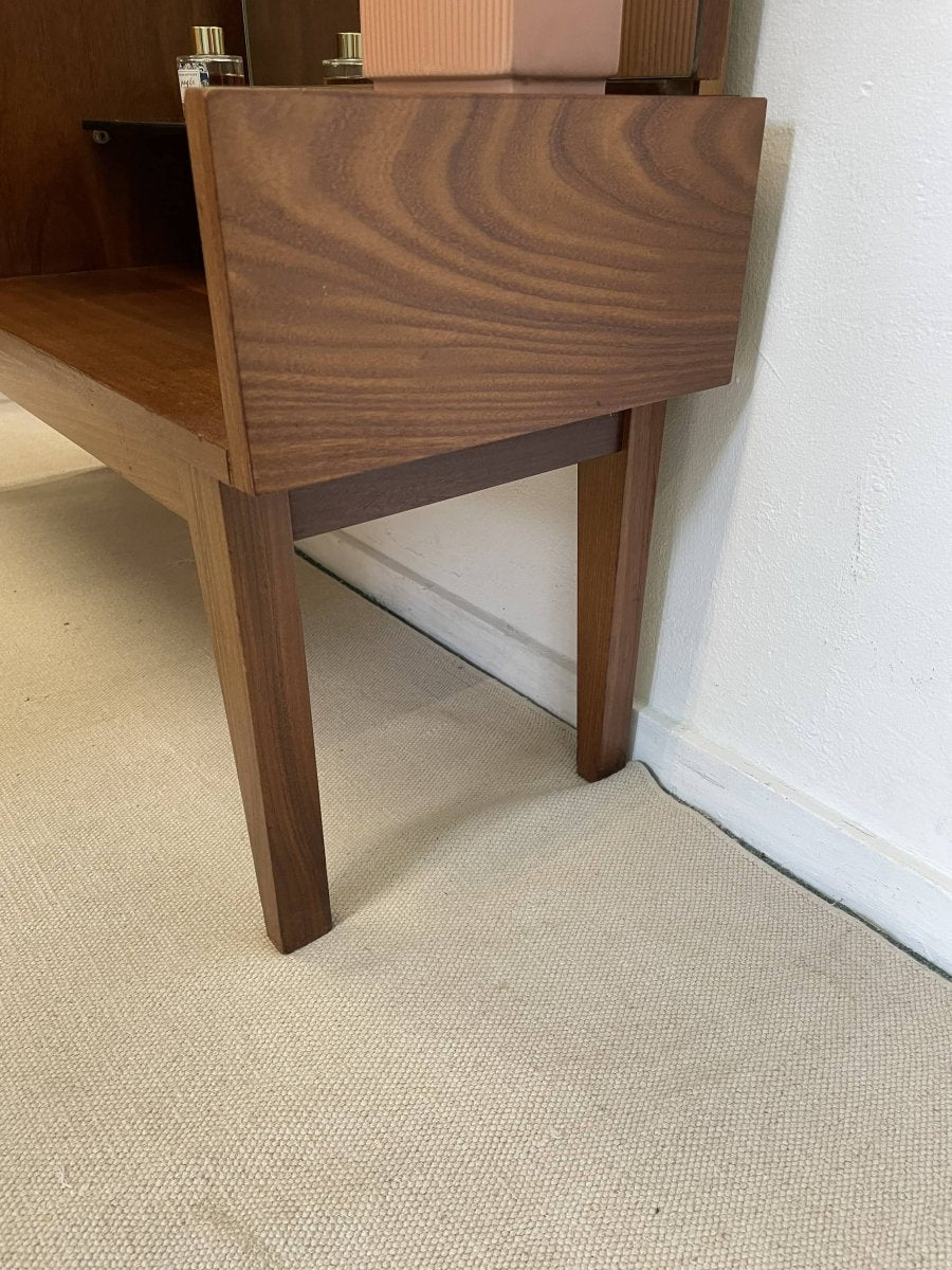 
                  
                    Vintage kaptafel met spiegel - LOUI.STORE
                  
                