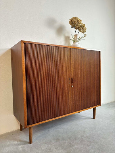 Vintage kast met tambour deur - LOUI.STORE