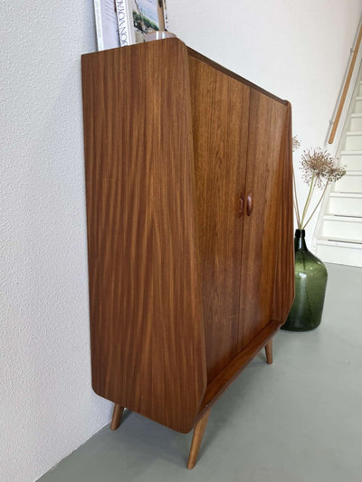 
                  
                    Vintage kastje deurtjes - LOUI.STORE
                  
                