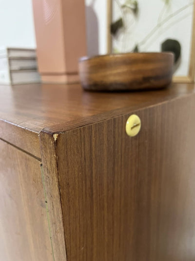 
                  
                    Vintage kast - LOUI.STORE
                  
                