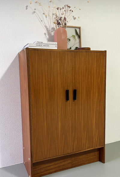 
                  
                    Vintage kast - LOUI.STORE
                  
                