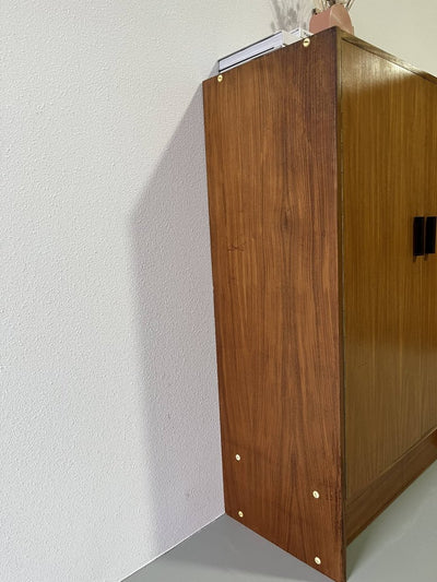 
                  
                    Vintage kast - LOUI.STORE
                  
                