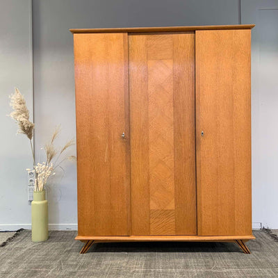 Vintage kledingkast - LOUI.STORE