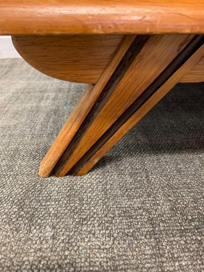 
                  
                    Vintage kledingkast - LOUI.STORE
                  
                