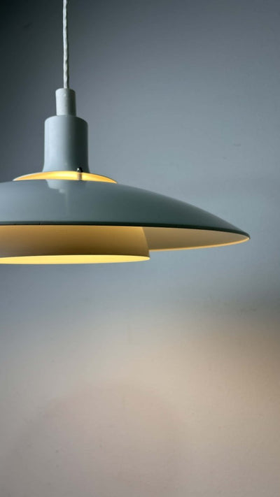 
                  
                    Vintage lamp witte schaal - LOUI.STORE
                  
                