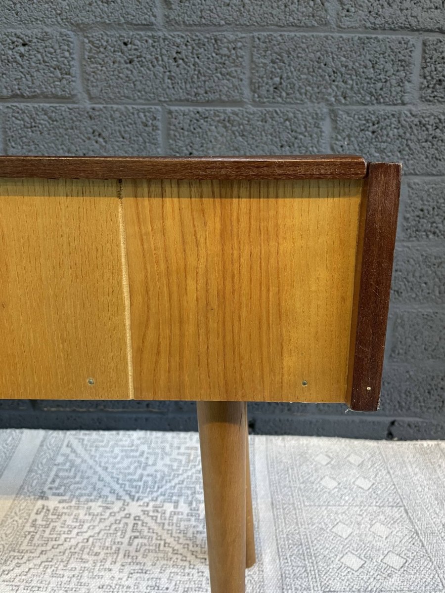 
                  
                    Vintage plantenbak - LOUI.STORE
                  
                