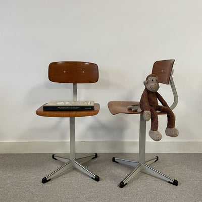 Vintage schoolstoeltje - LOUI.STORE