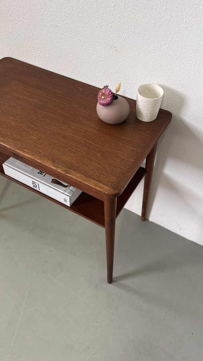 
                  
                    Vintage sidetable - LOUI.STORE
                  
                