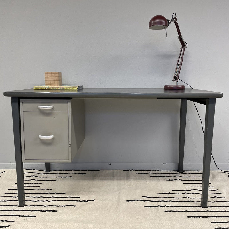 Vintage stalen kinderbureautje - LOUI.STORE