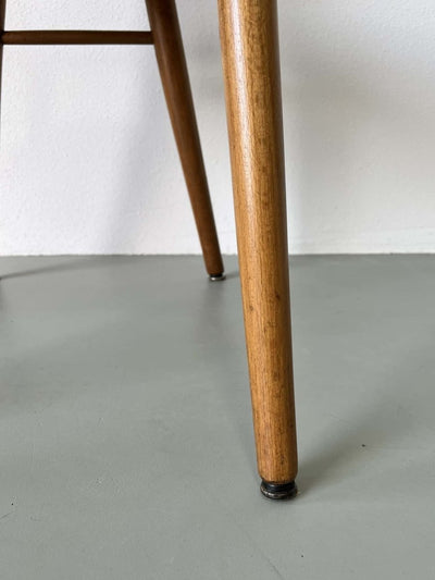 
                  
                    Vintage stoel - LOUI.STORE
                  
                