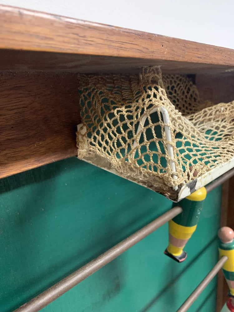 
                  
                    Vintage tafelvoetbal - LOUI.STORE
                  
                