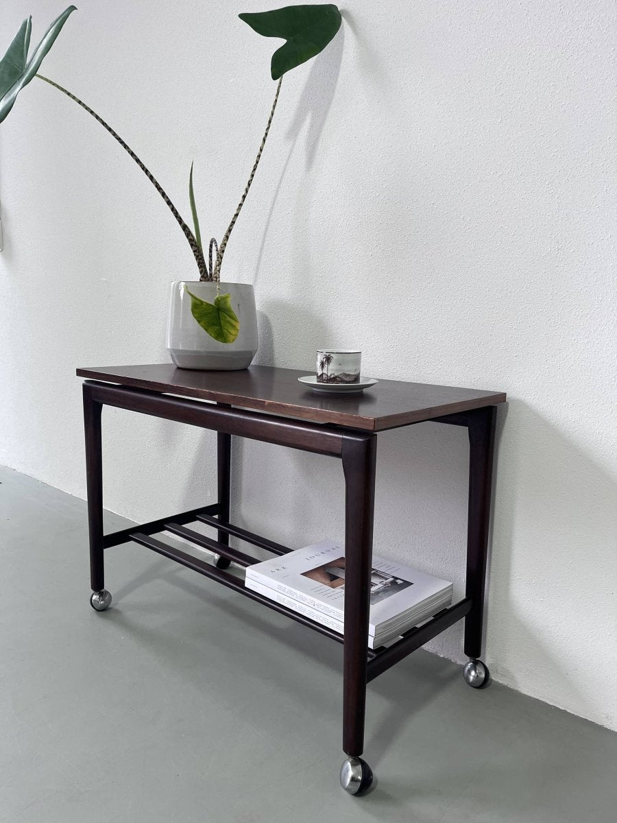 
                  
                    Vintage trolley - LOUI.STORE
                  
                