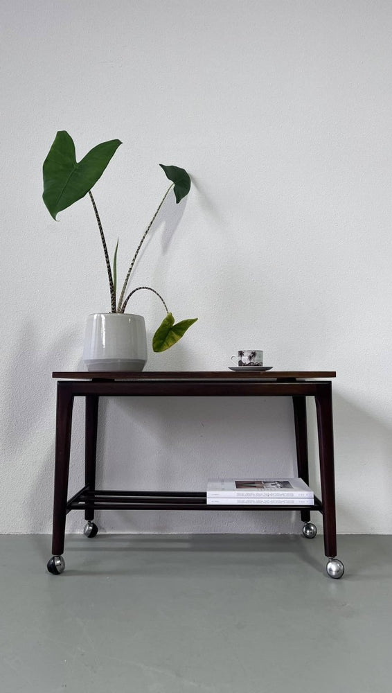 
                  
                    Vintage trolley - LOUI.STORE
                  
                