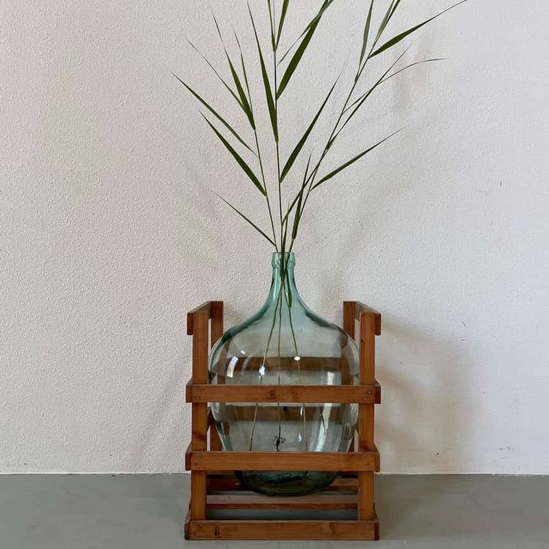 Vintage vaas in krat - LOUI.STORE