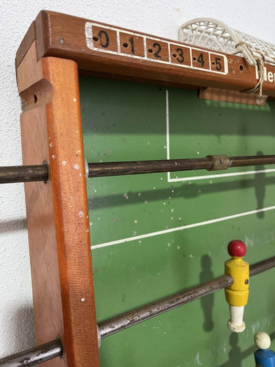 
                  
                    Vintage voetbaltafel - LOUI.STORE
                  
                