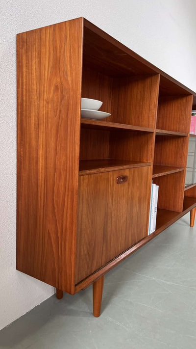 
                  
                    Vintage wandkast - LOUI.STORE
                  
                