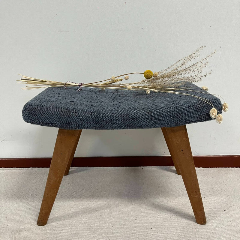Voetenkrukje blauw - LOUI.STORE