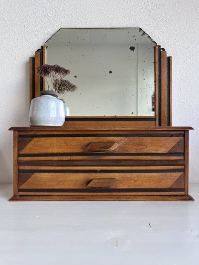 
                  
                    Wandkastje met spiegel - LOUI.STORE
                  
                