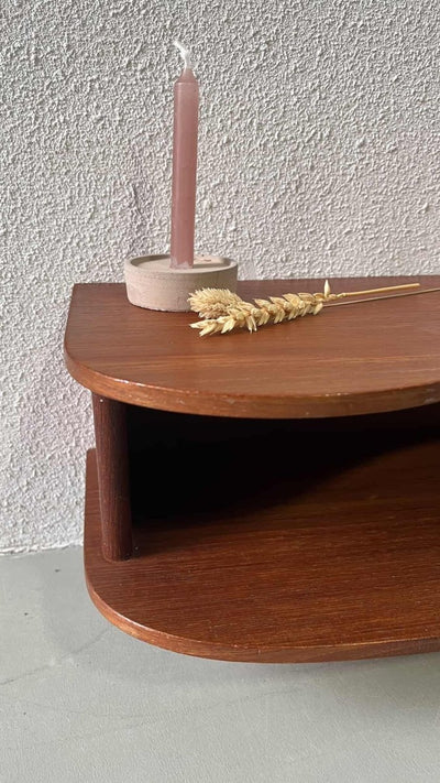 
                  
                    Wandkastje teak - LOUI.STORE
                  
                