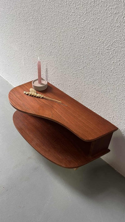 
                  
                    Wandkastje teak - LOUI.STORE
                  
                