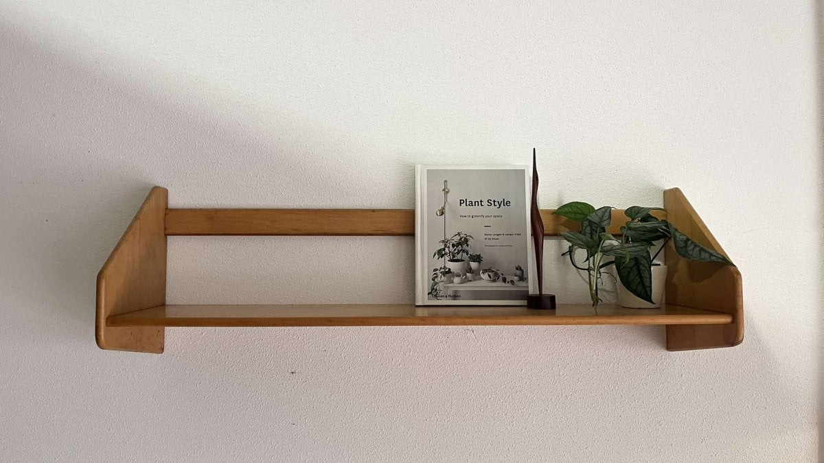 
                  
                    Wandplank Hans Wegner - LOUI.STORE
                  
                