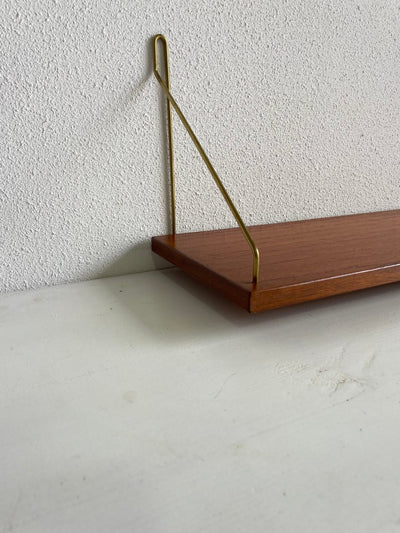 
                  
                    Wandplankje string teak - LOUI.STORE
                  
                