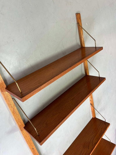 
                  
                    Wandsysteem eiken - LOUI.STORE
                  
                