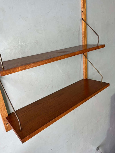 
                  
                    Wandsysteem eiken - LOUI.STORE
                  
                