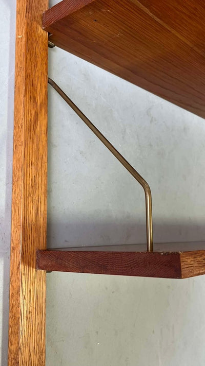 
                  
                    Wandsysteem eiken - LOUI.STORE
                  
                