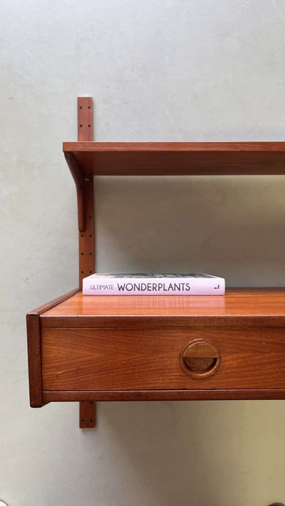 
                  
                    Wandsysteem met lades - LOUI.STORE
                  
                